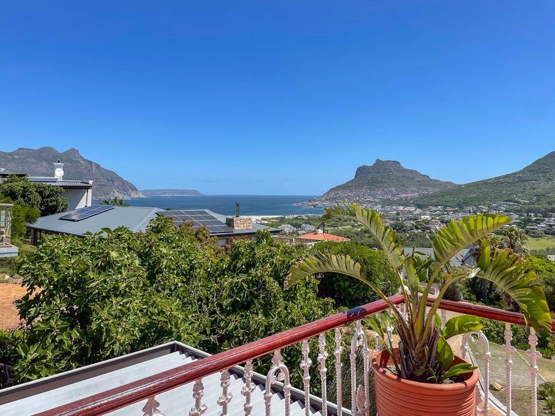 To Let 4 Bedroom Property for Rent in Hout Bay Western Cape